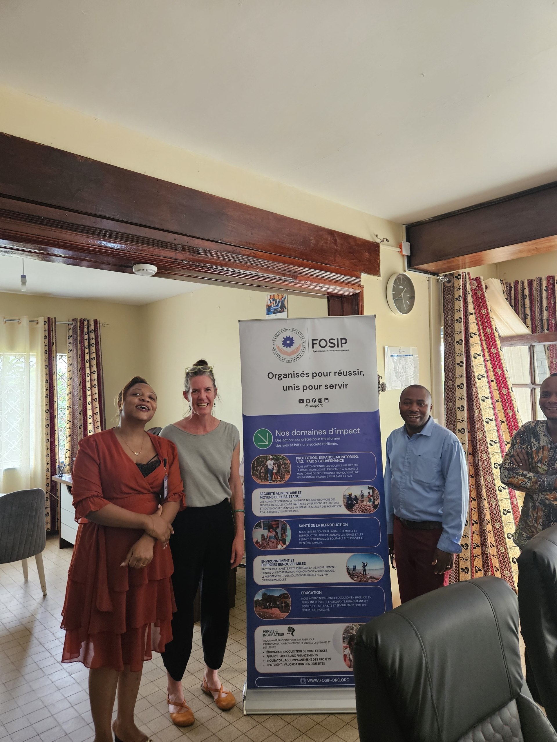 FOSIP reçoit la visite de Madame Dina Brick, Spécialiste Cash de CRS (Catholic Relief Services)